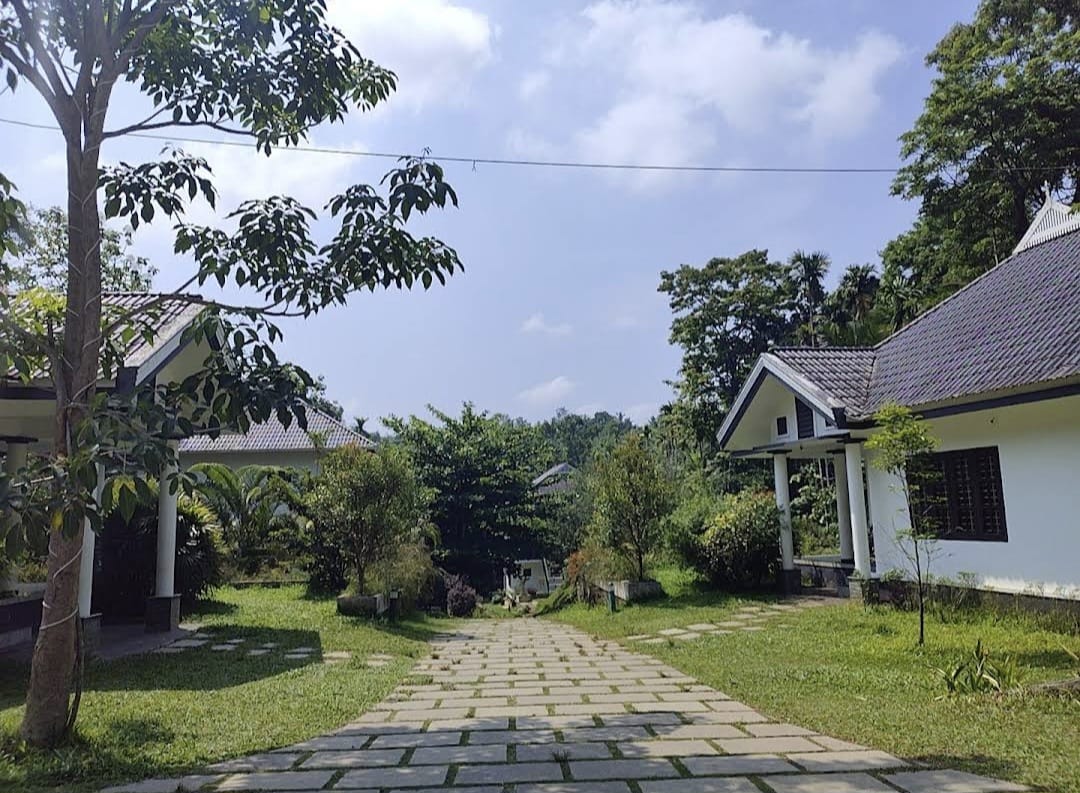 Resort For Rent/ Lease